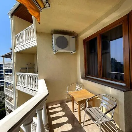 아파트 Klara Apartman *